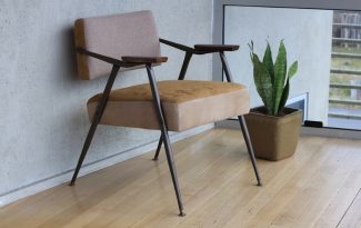 Photo Versatile furniture